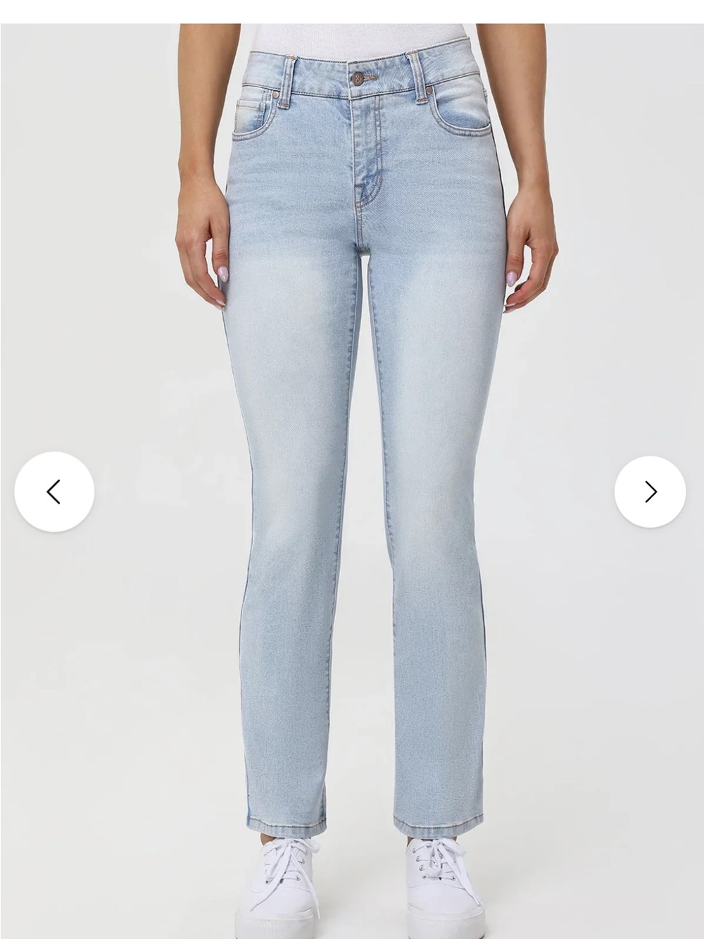 89th and Madison Women's Light Wash Straight Leg Jeans